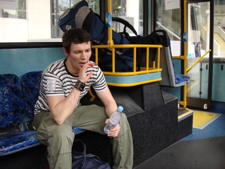 Eddy im Shuttlebus Richtung Mt Gravatt